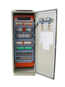 　　PLC控制系統(tǒng)易于實(shí)現(xiàn)各設(shè)備的邏輯關(guān)系控制，性能穩(wěn)定可靠，可擴(kuò)展性強(qiáng)，便于調(diào)整和更改，是自動(dòng)控制系統(tǒng)中的主流控制方式。我公司成熟應(yīng)用德國(guó)西門子、日本三菱、歐姆龍、富士、法國(guó)施耐德、美國(guó)AB、韓國(guó)LG等著名廠商的PLC技術(shù)，在PLC控制技術(shù)領(lǐng)域處于國(guó)內(nèi)先進(jìn)水平。應(yīng)用場(chǎng)合：自動(dòng)化物流傳輸、起重、提升;自動(dòng)化流水生產(chǎn)線、恒壓供水系統(tǒng)等。